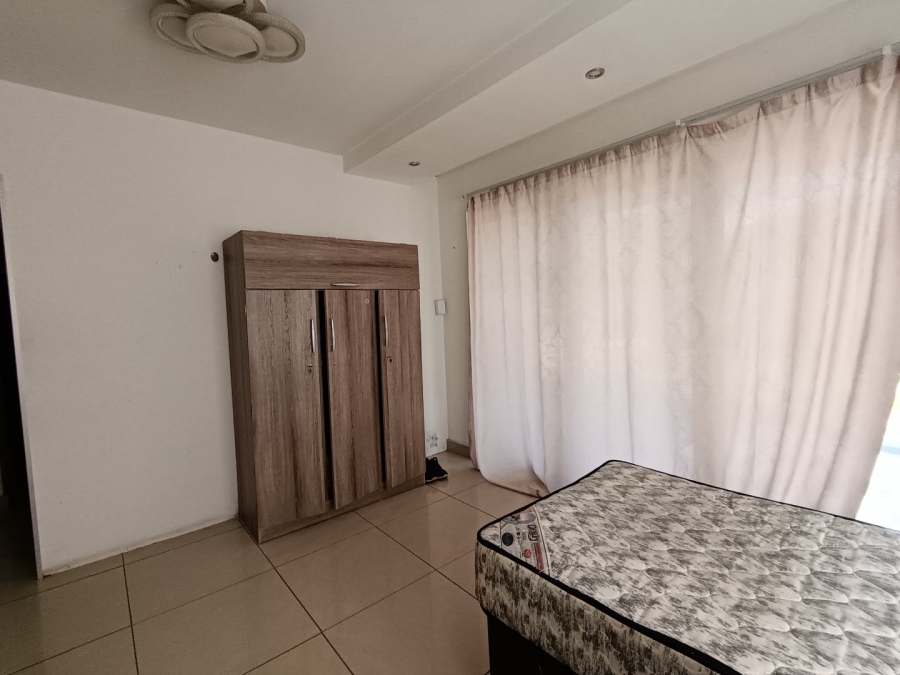 5 Bedroom Property for Sale in Park West Free State